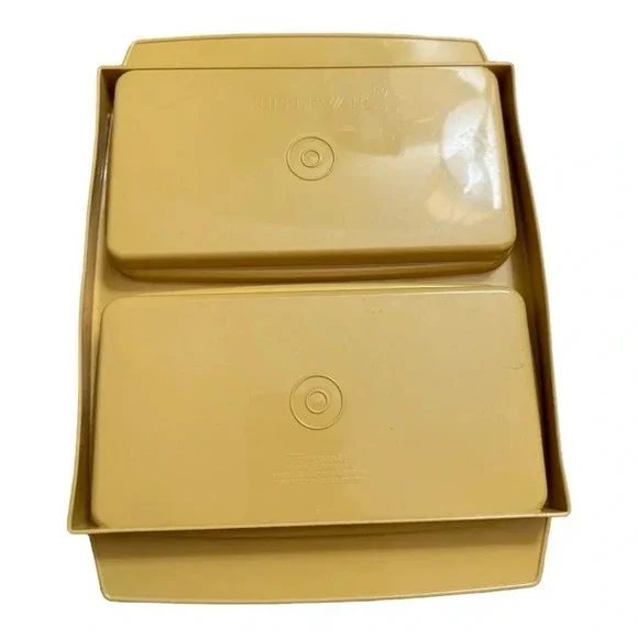 Vintage Tupperware Deviled Egg - Picture 6 of 8